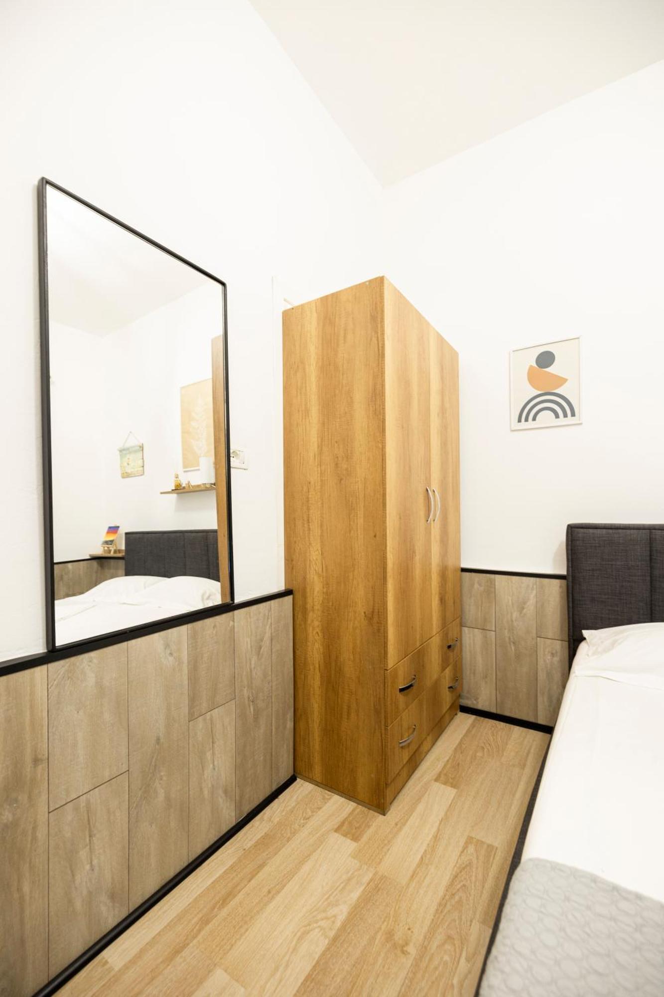 Tiny Cute Studio Near The City Center - 5 Min Walk Tiranë Eksteriør bilde